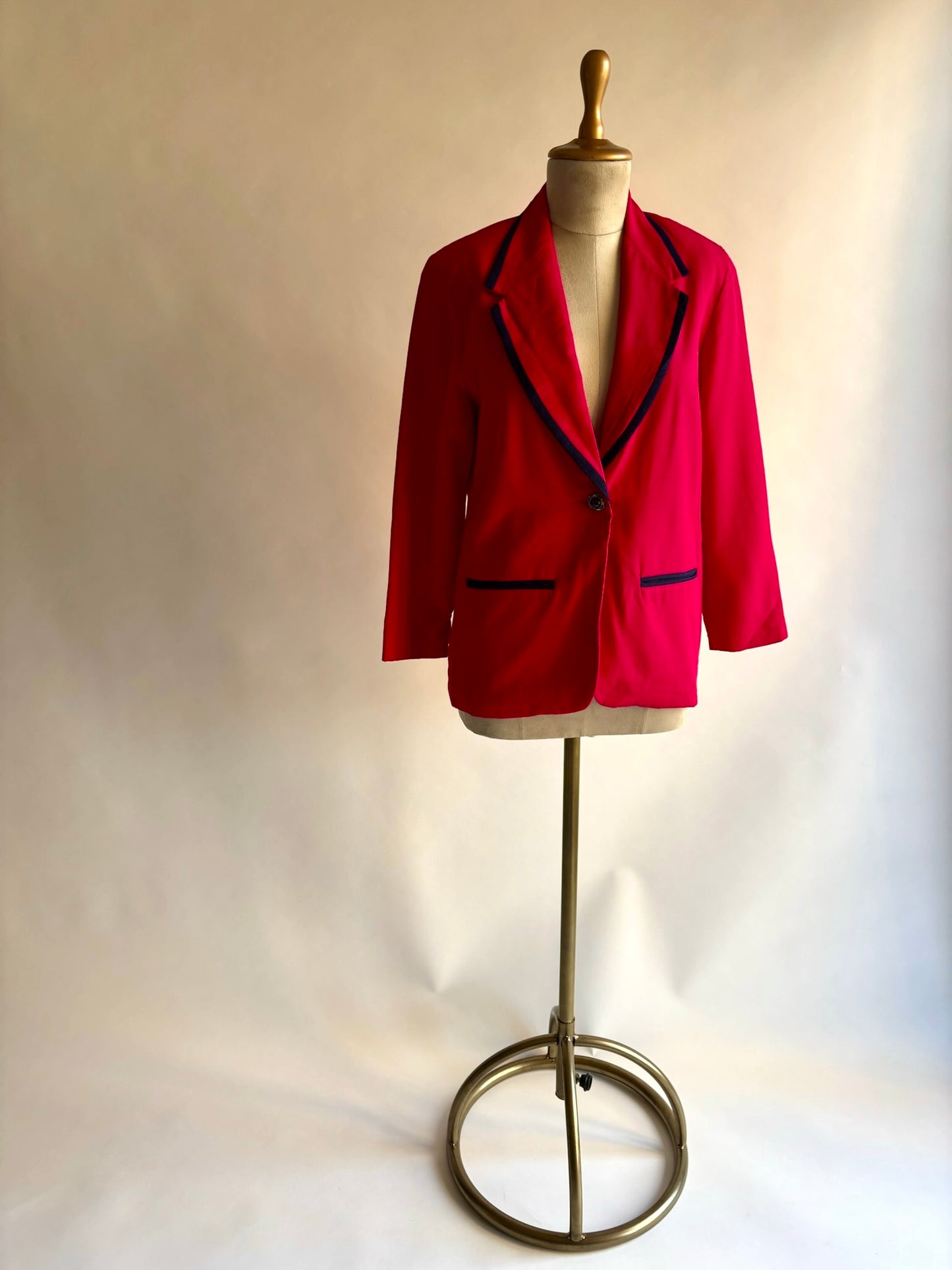 Vintage pink piped blazer