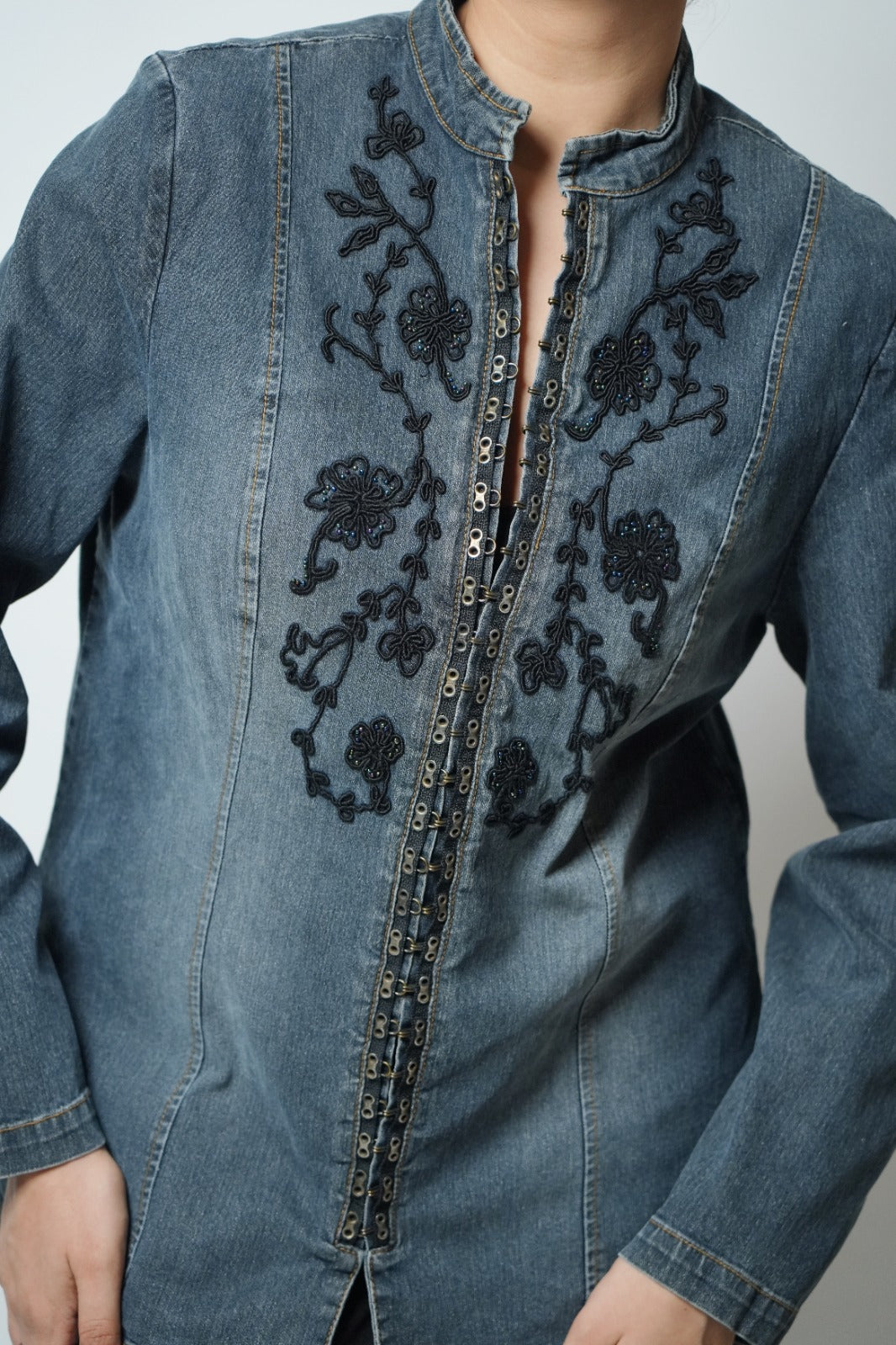 Vintage blue embroidered denim jacket