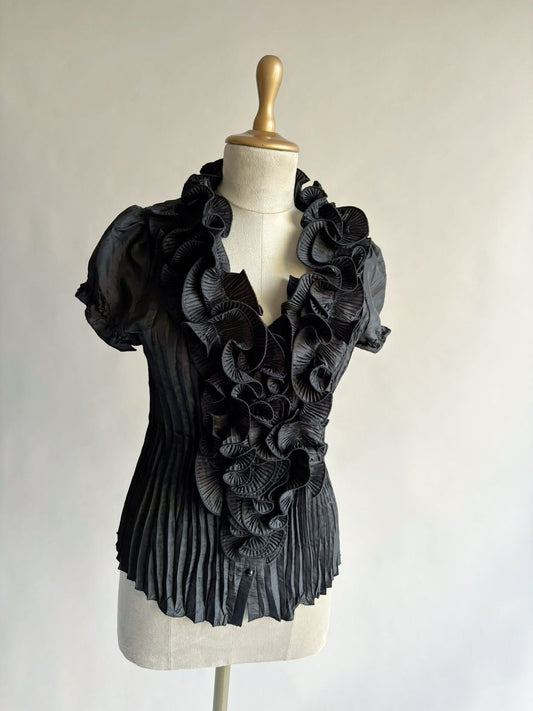 90s Vintage black ruffled top