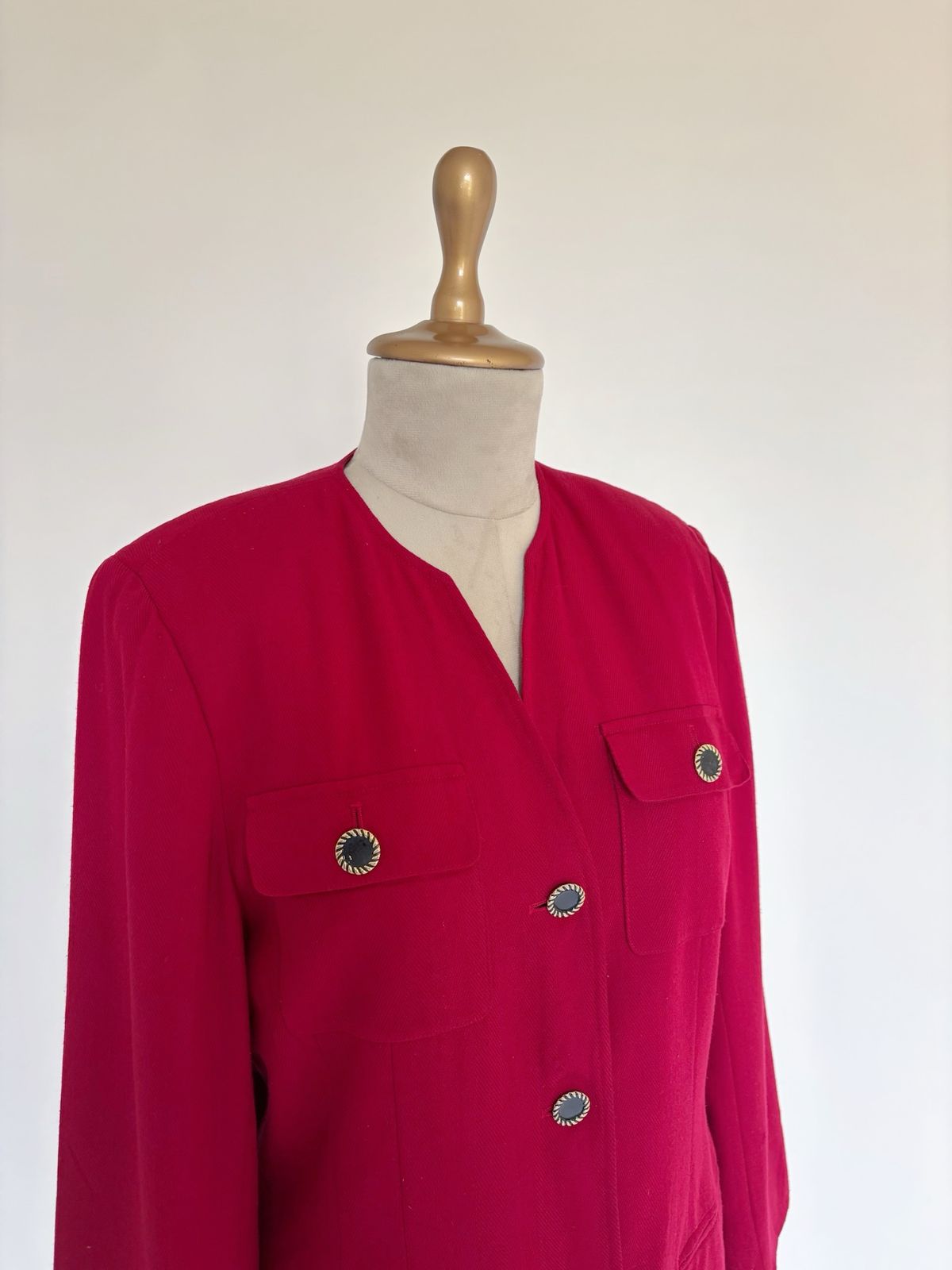 80s Vintage red collarless blazer