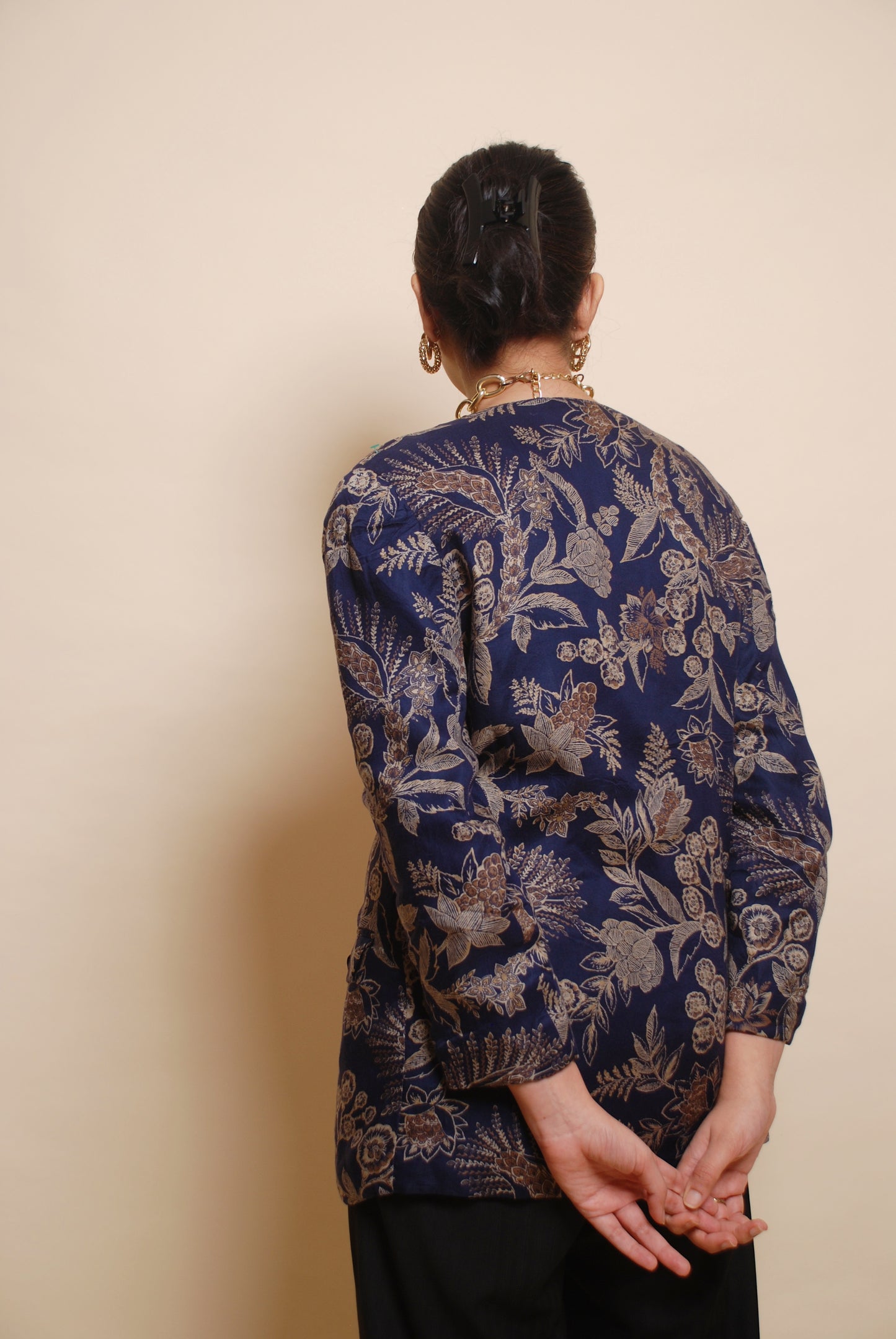 Vintage navy floral one button blazer