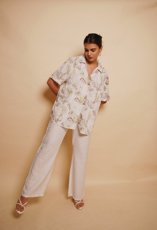 White tropical print textured resort shirt