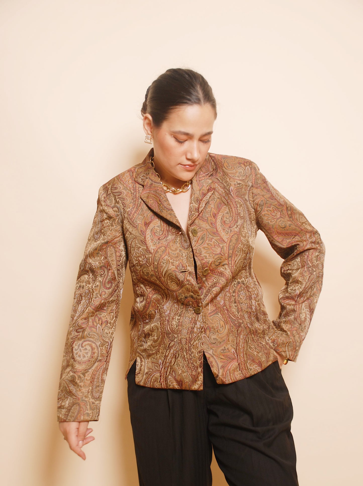 Vintage brown three button blazer