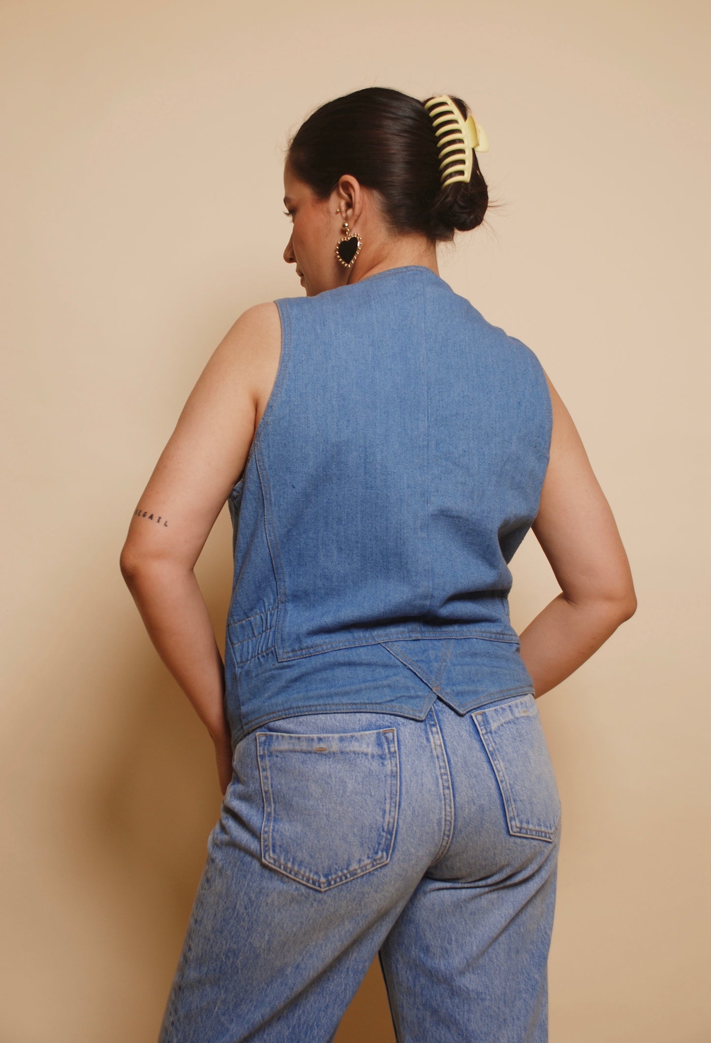 Vintage blue sleeveless denim vest