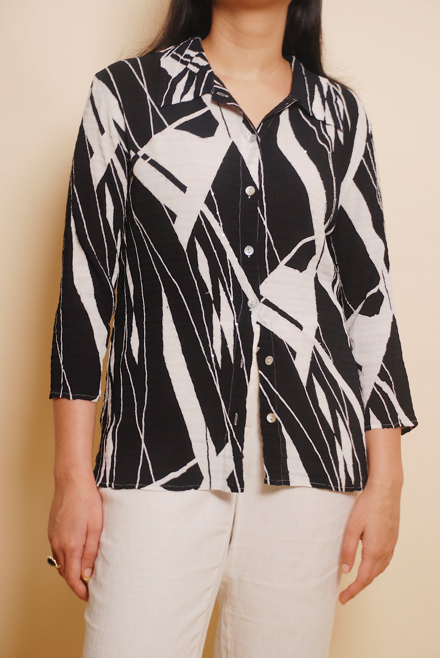 Black and white plisse shirt