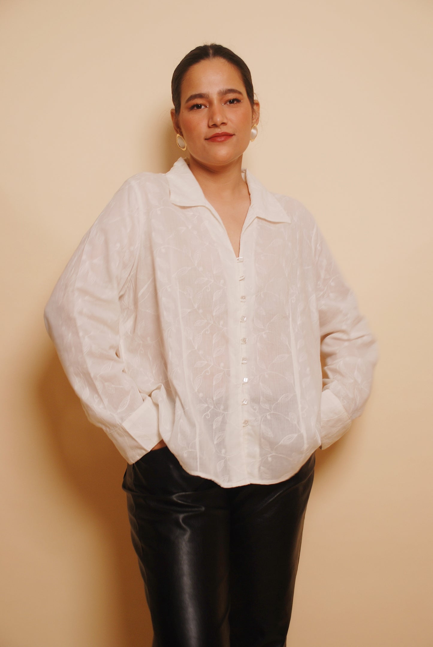 White full sleeve embroidered shirt