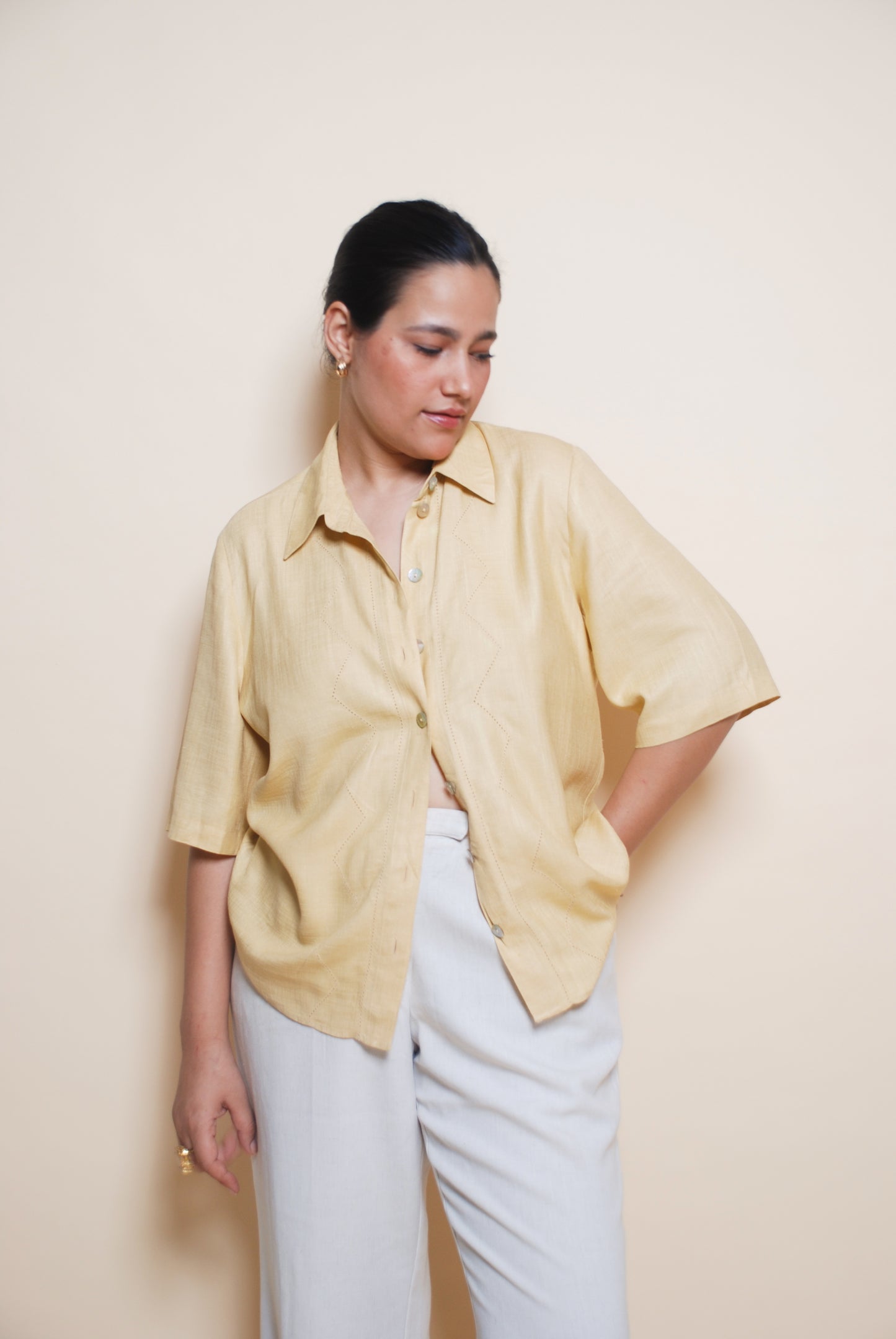 Beige short sleeve shirt