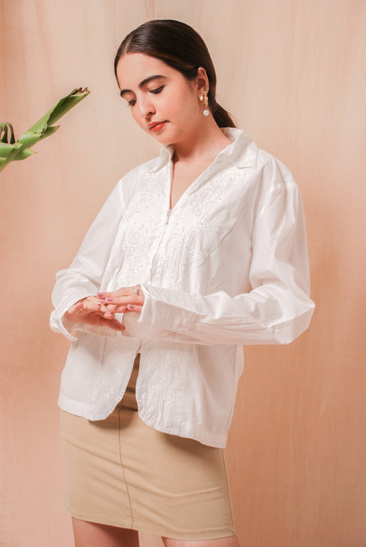 White v-neck shirt with floral embroidery