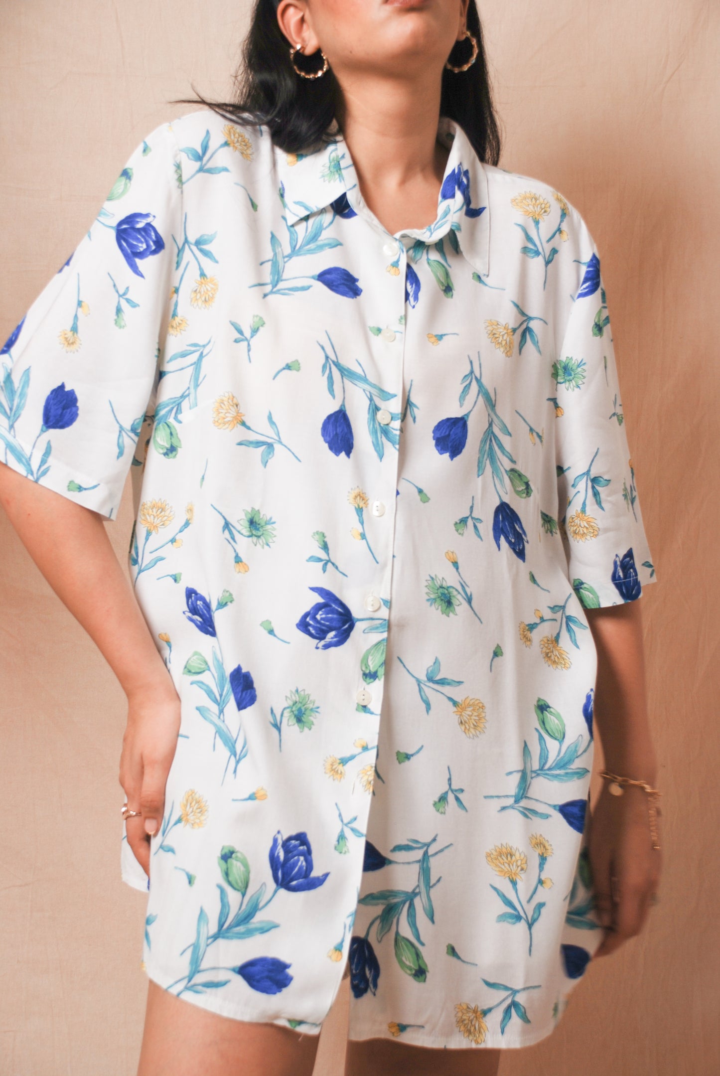 White floral short sleeve resort shirt