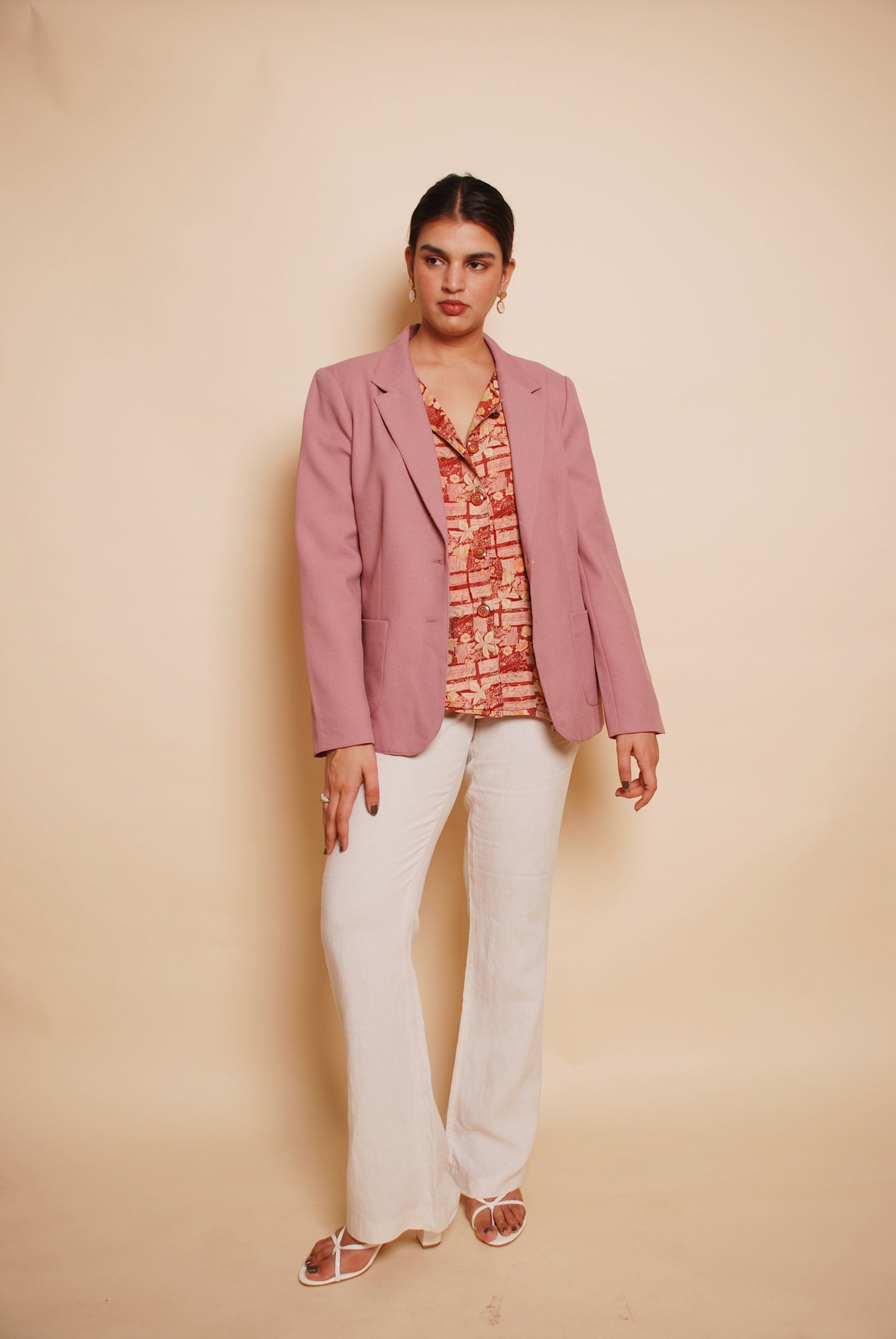 Pink solid one-button blazer