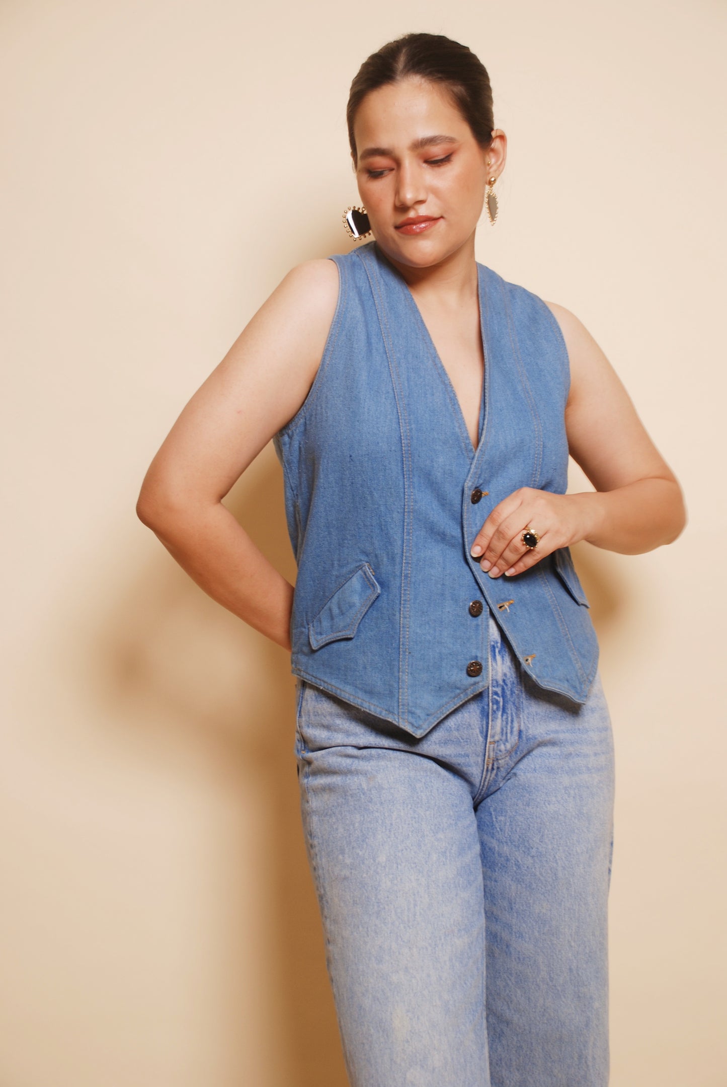 Vintage blue sleeveless denim vest